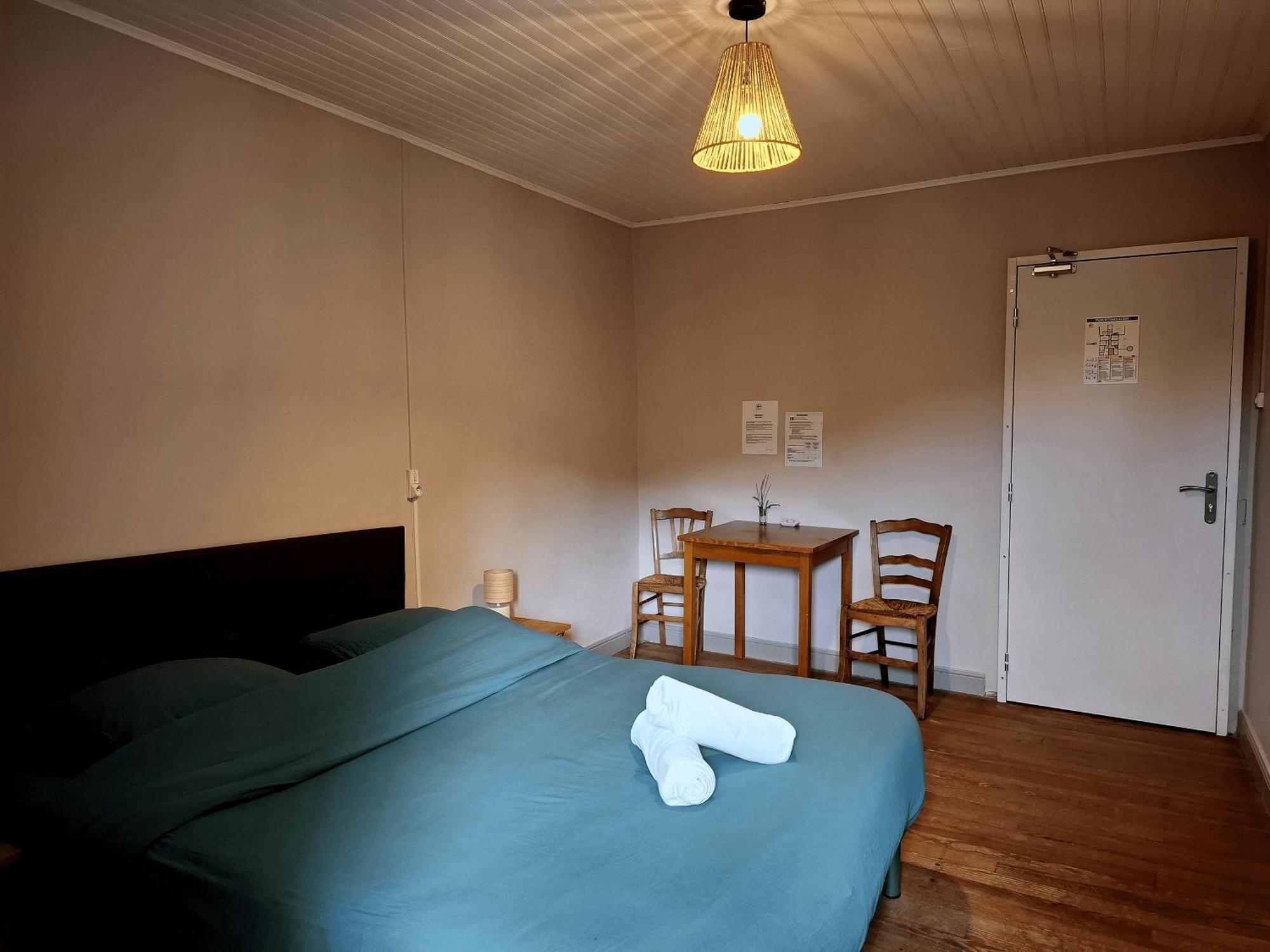 Auberge Arthea Laviolle Room photo
